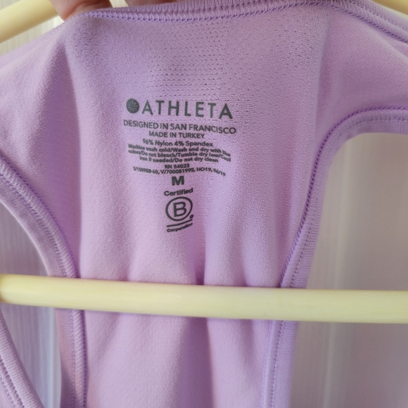 Athleta Medium Purple Work out top - Picture 2 of 4